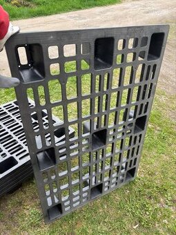 Plastové palety 120x80