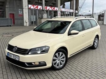 VW Passat Variant 1.6TDI, 11/2012 Klima, Manuál 6-rychl