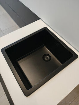 Dřez Schock Mono N-100S Puro cristadur