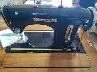 Šicí stroj Minerva 126