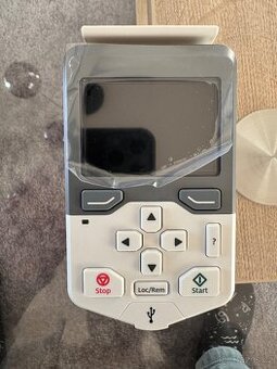 Ovládací panel frekvenčního měniče ABB ACS 580/880