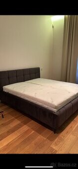 Postel Silwa – tmavě šedá, 180 × 200 cm – jako nová