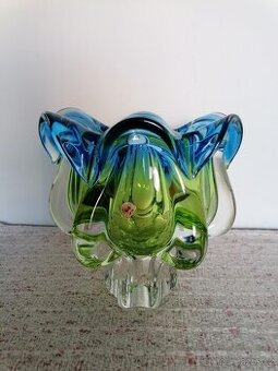 Vázy z hutního skla