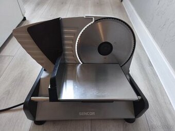 Elektrický kráječ potravin SENCOR SFS 4050SS