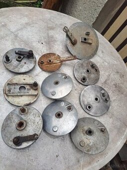 Brzdové štity jawa čz C,T 555,20,21,23