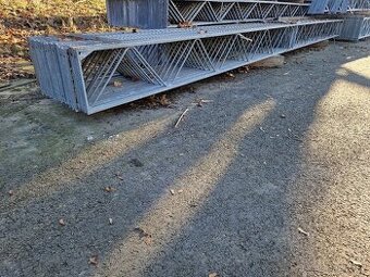 Příhradové vazníky 7.9 m -posledních 5 kusů