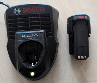 Bosch nabíječka 10,8 V + baterie
