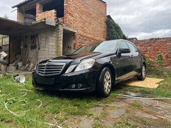 Mercedes W212 E200 díly