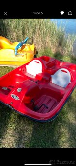 vodní šlapadlo. Šlapadlo na vodu znacky Pelican