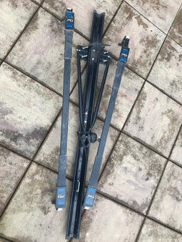 Příčníky a držák jízdního kola na Peugeot 307