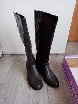 Tmavě šedé kozačky