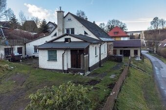 Rodinný dům v Bernarticích u Trutnova - 1