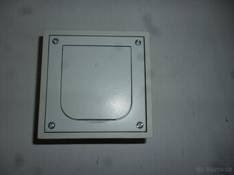 Podlahová zásuvka 230V/16A