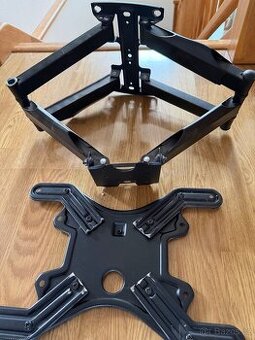 Držák na televizi na stěnu polohovací