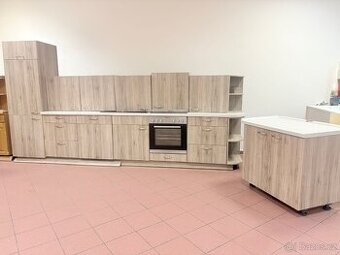 Kuchyňská linka zánovní značky Pino