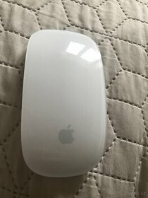 Bezdrátová myš Apple