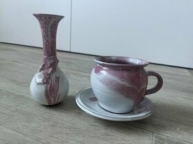Bílorůžový keramický šálek + malá vázička