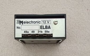 Přerušovač blinkrů + řízení dobíjení pro Simson SR50