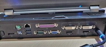 2x dokovací stanice Dell + origo 130w dell adapter.