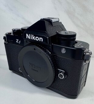 Nikon Zf