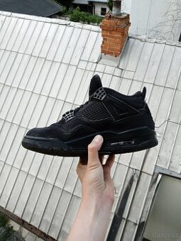 Air Jordan 4 Black cat