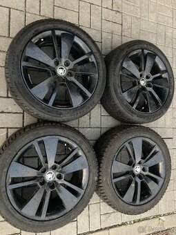 Zimní 18” ZENITH Black ORIGINÁL ŠKODA SUPERB III