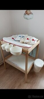 Přebalovací pult IKEA