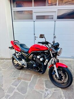 Motorka Yamaha