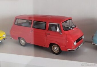 Škoda 1203 červená 1:43