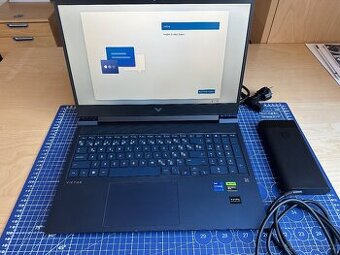 HP Victus 16: i7, 32GB ram, GeForce 4070 8GB