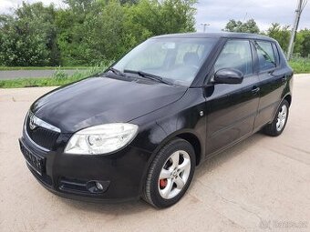 Škoda Fabia 2 1.4 16v 63kw r.2008 TOP STAV servisní kniha