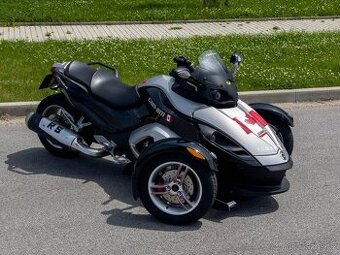 Can-Am Spyder RS - 1