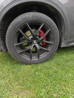 Alfa Romeo Stelvio 5x110 R20