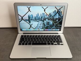 Macbook Air 13'' 2014 / i5 / 4GB / 128GB SSD / DPH