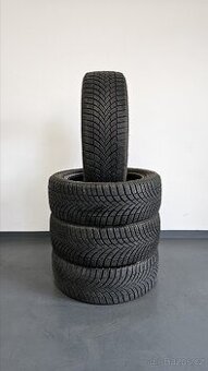 Zimní pneumatiky 205/55/17, Bridgestone, DOT3823