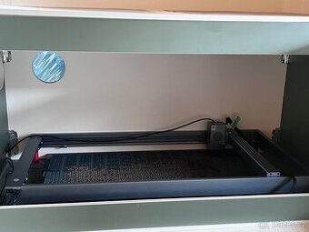 xTool D1 Pro 40W gravírka -rozšíř. prac. plocha+mnoho přísl. - 1