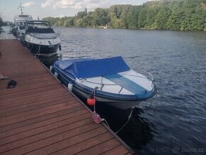 Motorový člun Royal 17