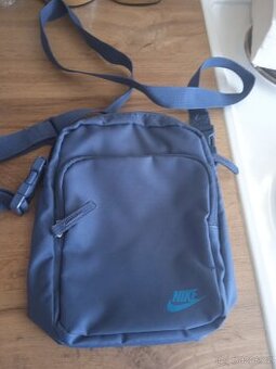 Dámská kabelka mini Nike