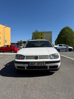 Volkswagen golf 1.6i Variant r.v. 2002