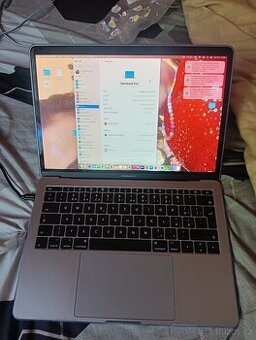 Macbook Apple pro 2027 250gb