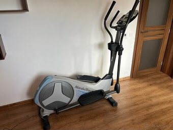 Elyptický trenažer Nordictrack E4.0