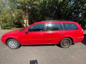 Prodám Ford Mondeo rok 2001 1.8. 16v duratec 81 kw