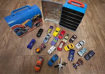 Hot Wheels kolekce + 2 kufříky – cca 20 ks - 1