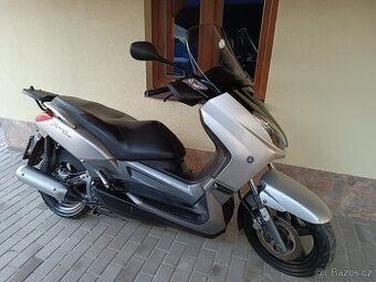 Yamaha Xmax 250, rok 2008, pěkný stav, Video, mohu dovézt