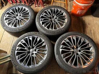 Originál Audi kola 245/45 R19 8.5J ET40