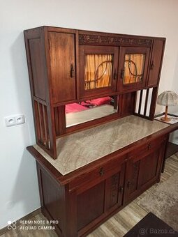 Kredenc, sekretář, skříň, truhla,stolky, lampy