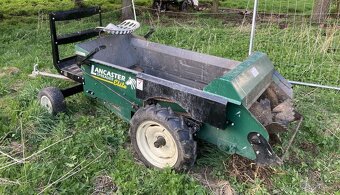 Zánovní koňské rozmetadlo 1t i za čtyřkolku / auto