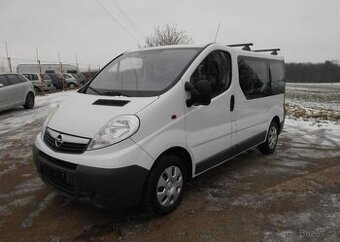 Opel Vivaro 2,0 84 kW KLIMA Serviska 9 Mís nafta