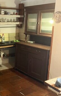 🪵 Starožitný kuchyňský kredenc / příborník z masivu