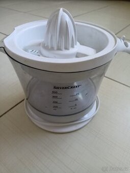 Citrusovač, vysavač, tablet